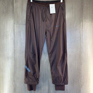 Nike Running Division Phenom Men's Storm-FIT Running Pants Small FB8542-227